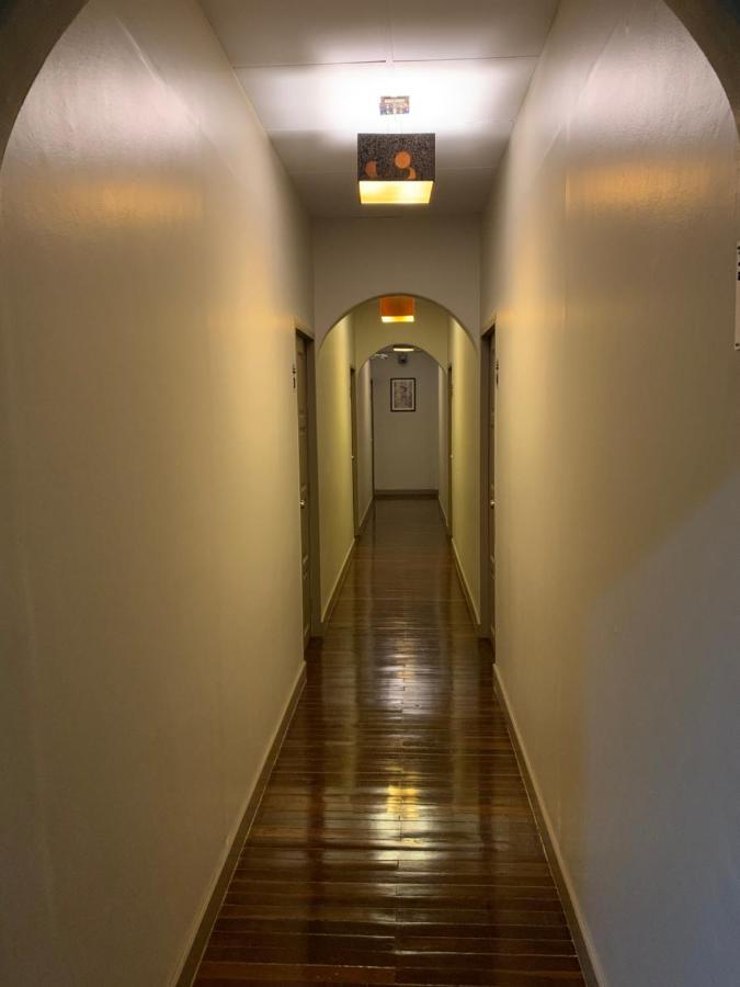 בנגקוק Achcha Hotel - Itsaraphap Mrt Station - Wat Arun מראה חיצוני תמונה